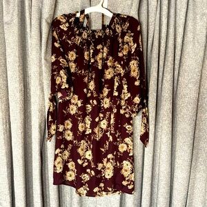 3/$15! 🎈 Purple floral dress